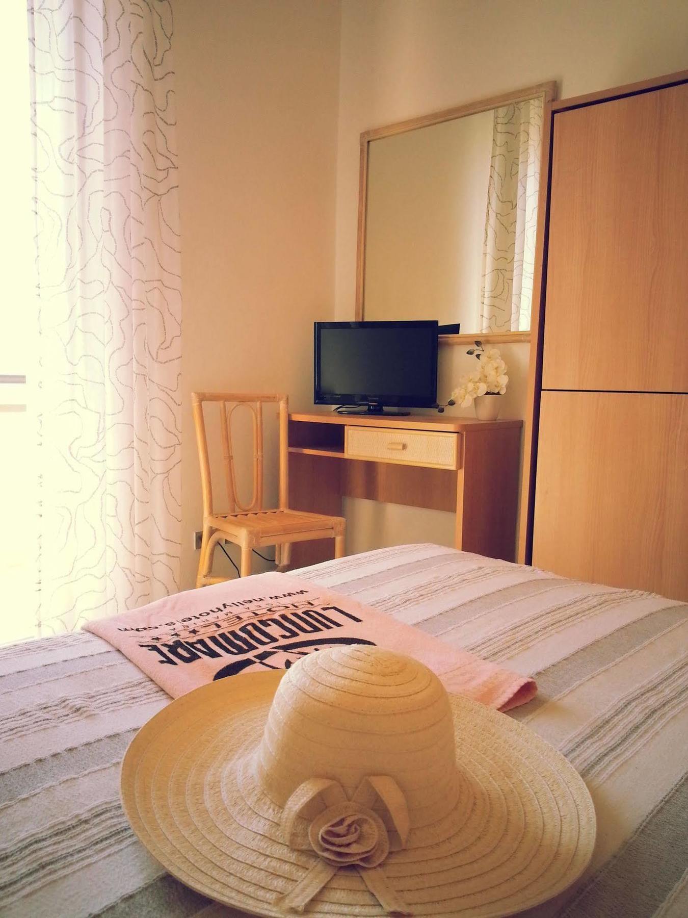 Hotel Lungomare Bellaria-Igea Marina Esterno foto