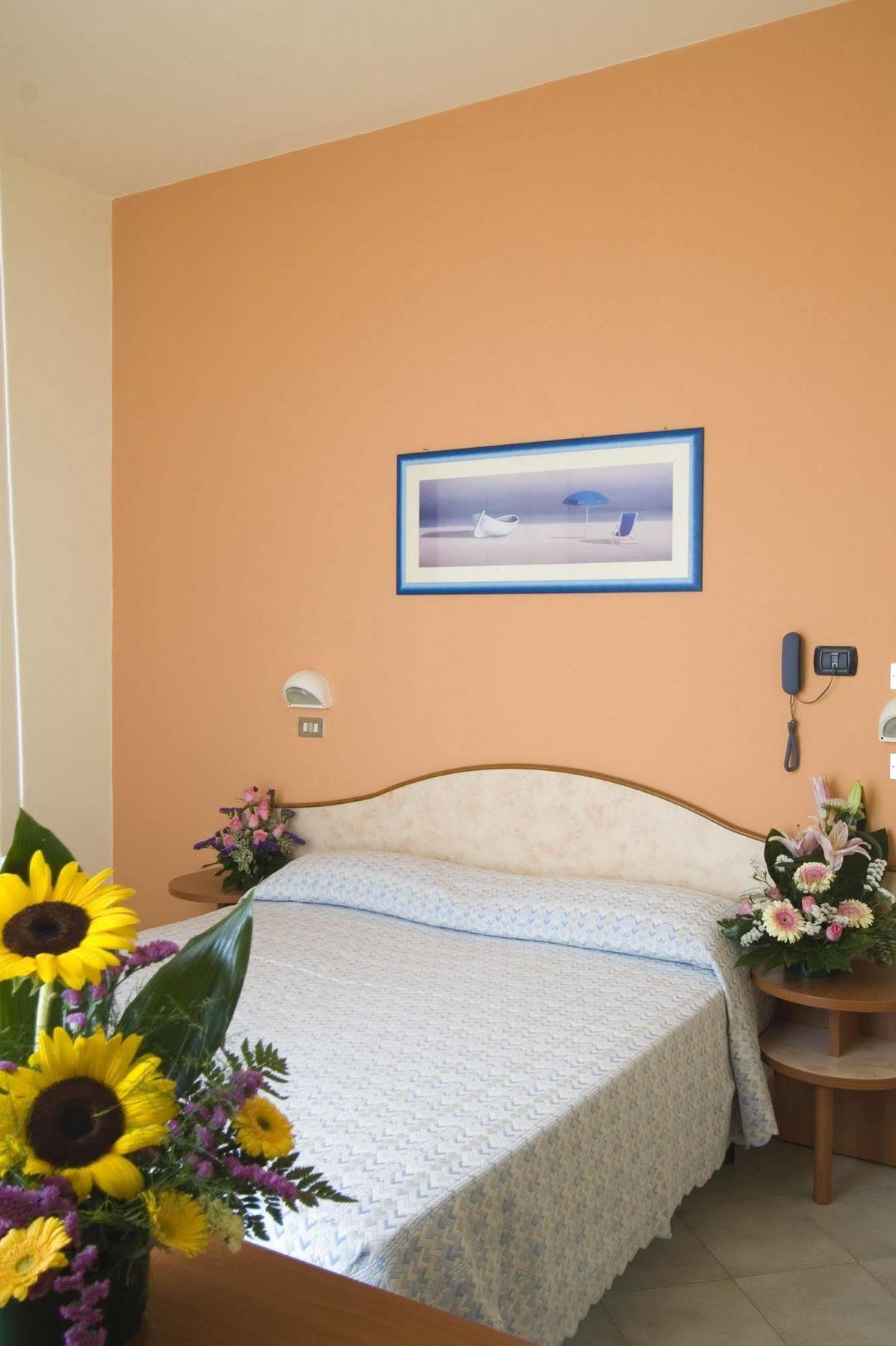 Hotel Lungomare Bellaria-Igea Marina Esterno foto