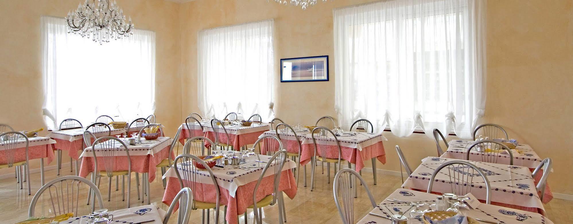 Hotel Lungomare Bellaria-Igea Marina Esterno foto